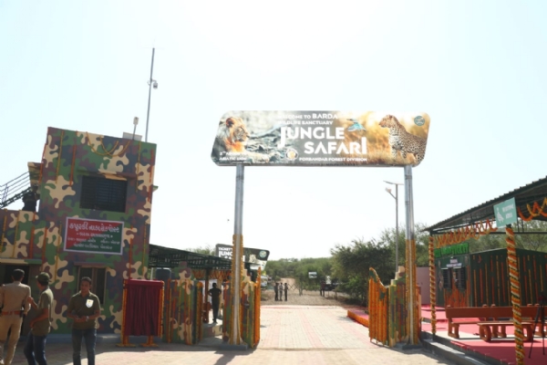 બરડા અભયારણ્ય ખાતે બરડા જંગલ સફારી 7 ઑક્ટોબરથી પ્રવાસીઓ માટે ખુલ્લી મૂકાશે.
