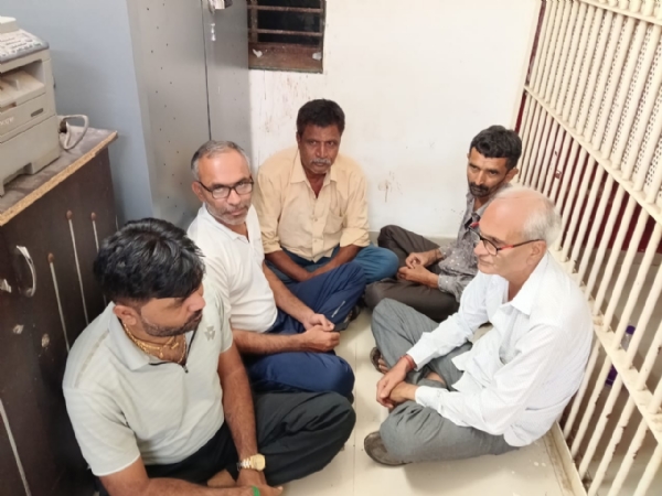 વાડોત્રા અને માલ ગામે જુગાર રમી રહેલ 10 શખ્સો ઝડપાયા.