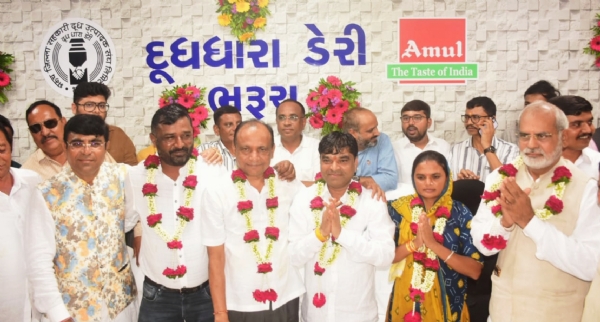દૂધધારા ડેરી ભરૂચમાં ફરી ઘનશ્યામ પટેલની પ્રમુખ તરીકે બિનહરીફ વરણી