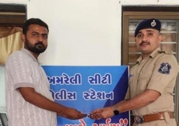 તેરા તુજકો અર્પણ” કાર્યક્રમ અંતર્ગત અમરેલી પોલીસની સેવાભાવી કામગીરી