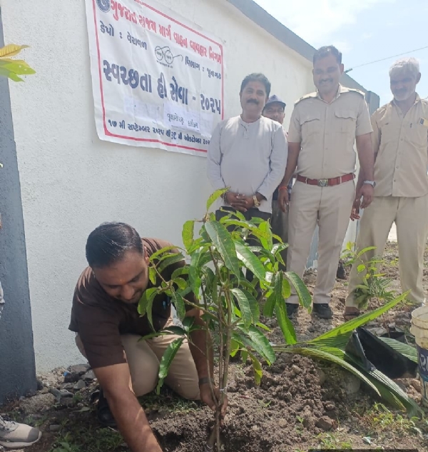 વેરાવળ એસ.ટી.ડેપો ખાતે