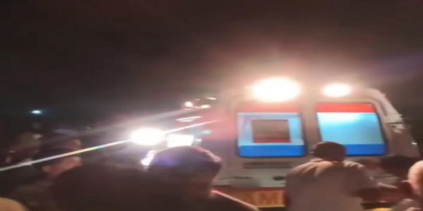 અમરેલીના ચિતલ નજીક ખાનગી બસ પલટી: 3 મુસાફરોને ઈજા, વરસાદી માહોલ વચ્ચે અકસ્માતથી હાહાકાર