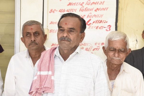 ખેડૂતોને કપાસ અને એરંડા પાકના નુકસાન બદલ રાહત પેકેજ મળતા ગુજરાત સરકારનો આભાર વ્યક્ત કર્યો