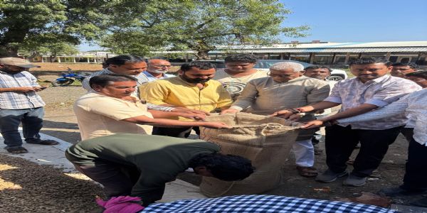 ગીર સોમનાથમાં ટેકાના ભાવે ખરીફ પાકોની ખરીદીનો શુભારંભ, ધારાસભ્ય સહિત જનપ્રતિનિધિઓની ઉપસ્થિતિમાં ખરીદીનો શુભારંભ