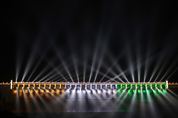 સ્ટેચ્યુ ઓફ યુનિટી ખાતે ભારત પર્વની રોશનીમય ઉજવણી, એકતા નગર ઝગમગી ઉઠ્યું પ્રકાશના રંગે