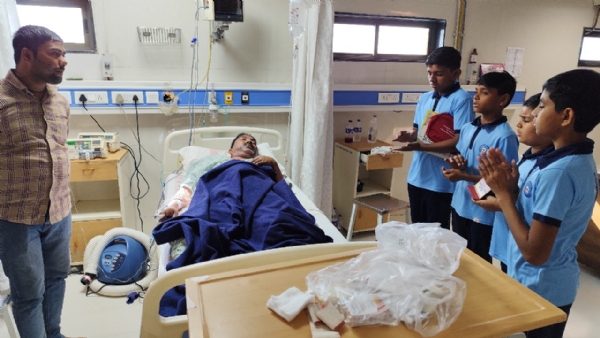 બી.એ.પી.એસ. સ્વામિનારાયણ વિદ્યામંદિર ખેરવાના વિદ્યાર્થીઓ દ્વારા સેવા અને કરુણાનું અનોખું ઉદાહરણ