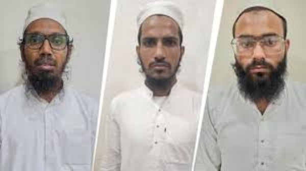 આઈએસઆઈએસના આતંકીઓ એ લખનઉ આરએસએસ કાર્યાલય અને દિલ્હીમાં આઝાદપુર બજારની રેકી કરી આઈએસઆઈએસના આતંકીઓ એ લખનઉ આરએસએસ કાર્યાલય અને દિલ્હીમાં આઝાદપુર બજારની રેકી કરી