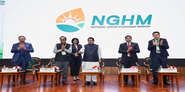 સરકાર, ભારતને ગ્રીન હાઇડ્રોજન માટે વૈશ્વિક હબ બનાવવાનો ઉદ્દેશ્ય ધરાવે છે: પ્રહલાદ જોશી
