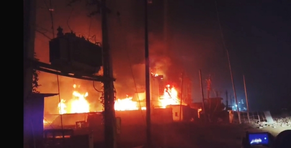 સાયખા જીઆઈડીસીમાં વિશાળ્યકરણી ફાર્માકેમ કંપનીમાં રાત્રિના બ્લાસ્ટ સાથે થઈ મોટી દુર્ઘટના સાયખા જીઆઈડીસીમાં વિશાળ્યકરણી ફાર્માકેમ કંપનીમાં રાત્રિના બ્લાસ્ટ સાથે થઈ મોટી દુર્ઘટના