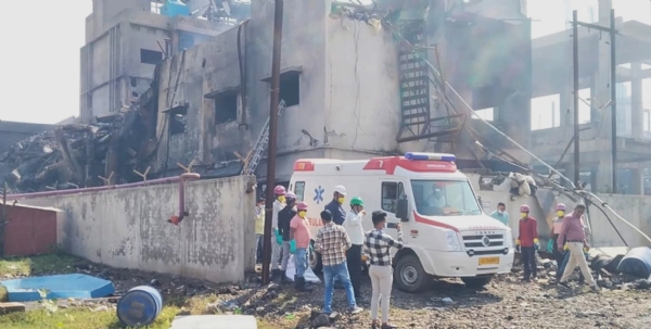 સાયખા જીઆઈડીસીમાં વિશાળ્યકરણી ફાર્માકેમ કંપનીમાં રાત્રિના બ્લાસ્ટ સાથે થઈ મોટી દુર્ઘટના સાયખા જીઆઈડીસીમાં વિશાળ્યકરણી ફાર્માકેમ કંપનીમાં રાત્રિના બ્લાસ્ટ સાથે થઈ મોટી દુર્ઘટના