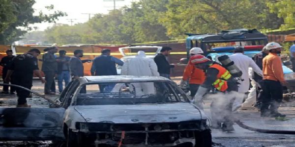 પાકિસ્તાનના સંરક્ષણ પ્રધાન, અફઘાનિસ્તાનમાં આતંકવાદી ઠેકાણાઓ પર હુમલાની શક્યતાને નકારી શકતા નથી