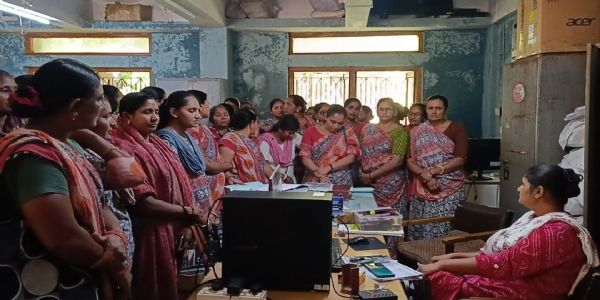 સુત્રાપાડા તાલુકામાં આંગણવાડી બહેનોએ ઓનલાઈન તમામ કામગીરીનો કર્યો બહિષ્કાર