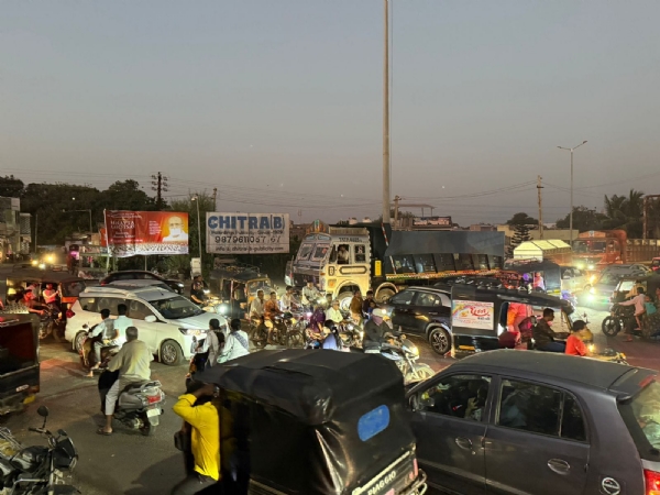જુબેલી પુર પર ટ્રાફિક સમસ્યાનું નિરાકરણ કરવા રજુઆત.