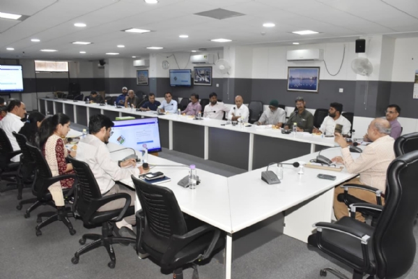 જિલ્લા કલેક્ટરની પત્રકાર પરિષદ જિલ્લા કલેક્ટરની પત્રકાર પરિષદ