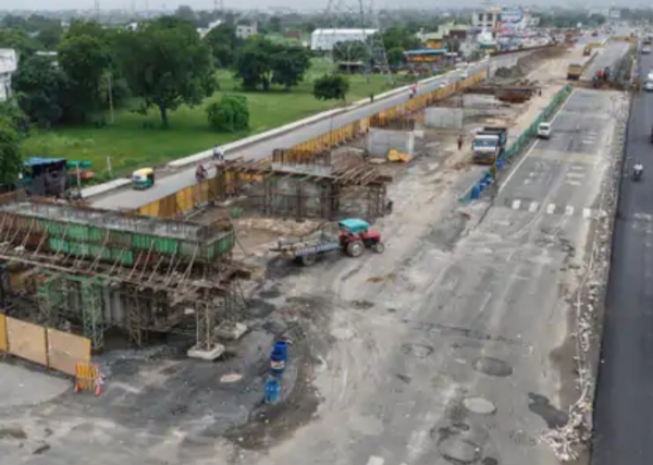 સિદ્ધપુરના ખળી સર્કલ પર 95 કરોડનો છ માર્ગીય ફ્લાયઓવરનું કામ પૂરજોશમાં ચાલી રહ્યું છે – વિકાસ તરફ મોટું પગલું સિદ્ધપુરના ખળી સર્કલ પર 95 કરોડનો છ માર્ગીય ફ્લાયઓવરનું કામ પૂરજોશમાં ચાલી રહ્યું છે – વિકાસ તરફ મોટું પગલું