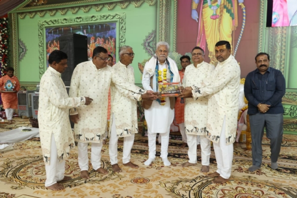 વિઠ્ઠલપુર (ખંભાળિયા) ગામે શ્રીમદ્ ભાગવત સપ્તાહ જ્ઞાનયજ્ઞમાં ગોંડલિયા પરિવારની શ્રદ્ધાભરી ઉપસ્થિતિ