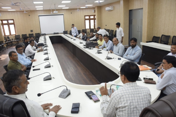 સરદાર વલ્લભભાઈ પટેલની 150મી જન્મજયંતિ નિમિત્તે પોરબંદરમાં આવતી કાલે. પદયાત્રાનું આયોજન સરદાર વલ્લભભાઈ પટેલની 150મી જન્મજયંતિ નિમિત્તે પોરબંદરમાં આવતી કાલે. પદયાત્રાનું આયોજન