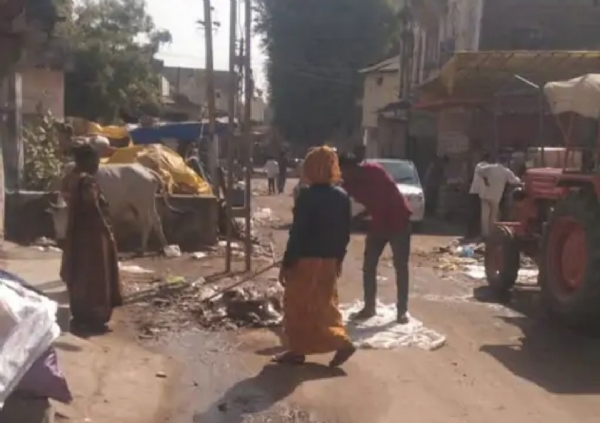 સિદ્ધપુરમાં કારતકી પૂર્ણિમા બાદ સરસ્વતી નદીમાં સફાઈ અભિયાન