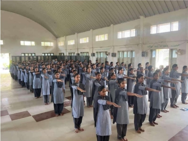 મહંત વિરમદાસ વિદ્યામંદિર ખાતે ભગવા બિરસા મુંડાજી150 અને વંદે માતરમ 150 ની ઉજવણી કરાઇ. મહંત વિરમદાસ વિદ્યામંદિર ખાતે ભગવા બિરસા મુંડાજી150 અને વંદે માતરમ 150 ની ઉજવણી કરાઇ.