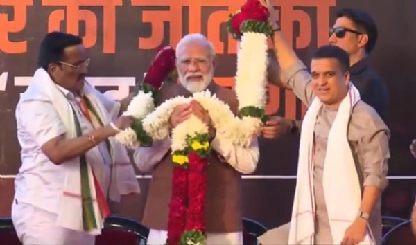 Surat modi visit Surat modi visit