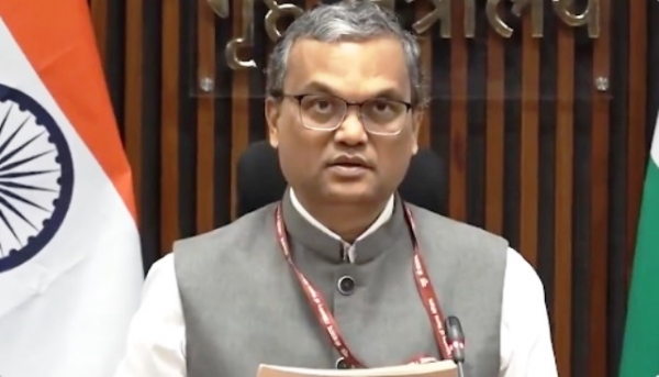 ગૃહ મંત્રાલયના સંયુક્ત સચિવ (જમ્મુ અને કાશ્મીર વિભાગ) પ્રશાંત લોખંડે ગૃહ મંત્રાલયના સંયુક્ત સચિવ (જમ્મુ અને કાશ્મીર વિભાગ) પ્રશાંત લોખંડે