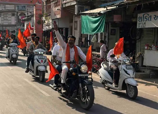 પાટણ શહેરમાં શ્રીમદ્ ભાગવદ્ ગૌ કથા માટે વિશાળ બાઈક રેલી અને ગૌમાતા રથયાત્રાનું આયોજન કરવામાં આવ્યું પાટણ શહેરમાં શ્રીમદ્ ભાગવદ્ ગૌ કથા માટે વિશાળ બાઈક રેલી અને ગૌમાતા રથયાત્રાનું આયોજન કરવામાં આવ્યું