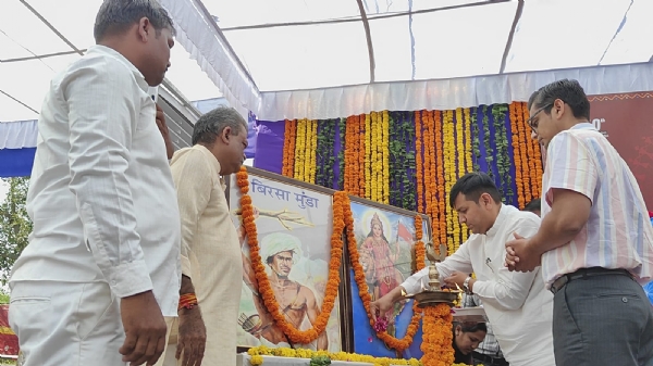 Ambaji ma birsa munda ni janm jayanti Ambaji ma birsa munda ni janm jayanti