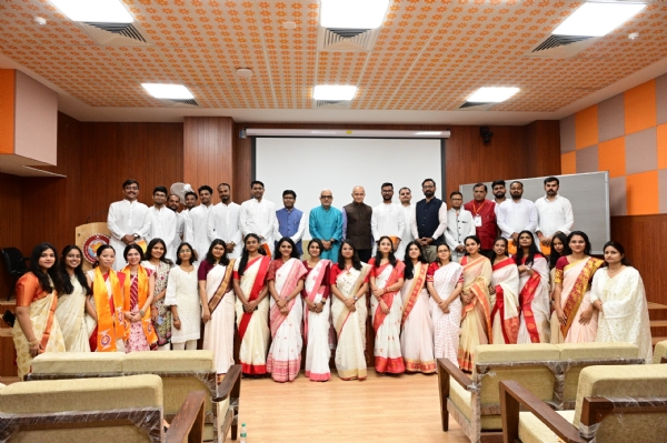 ગુજરાત કેન્દ્રીય વિશ્વવિદ્યાલયના છઠ્ઠા દીક્ષાંત સમારોહ