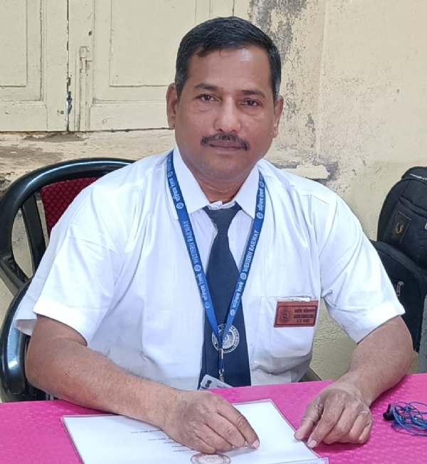 વેરાવળ સ્ટેશનના કર્મચારીઓ દ્વારા વેરાવળ સ્ટેશનના કર્મચારીઓ દ્વારા