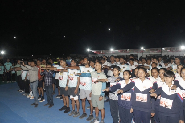 પોરબંદર ખાતે કોસ્ટલ હાફ મેરેથોન–2025 સફળતાપૂર્વક યોજાઇ. પોરબંદર ખાતે કોસ્ટલ હાફ મેરેથોન–2025 સફળતાપૂર્વક યોજાઇ.