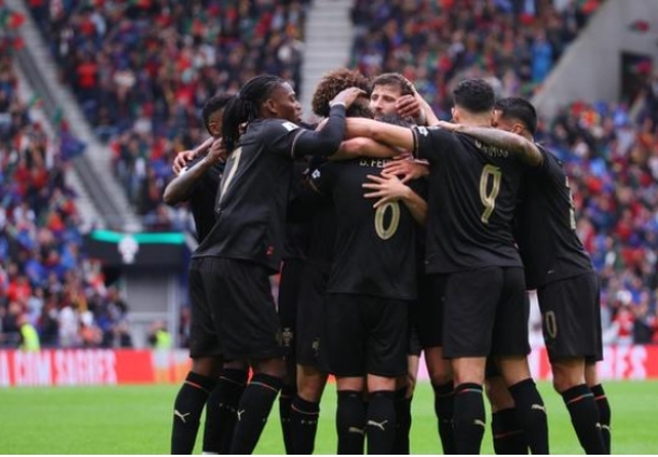 ફીફા વર્લ્ડ કપ માટે ક્વોલિફાય કર્યા બાદ, પોર્ટુગલ ટીમ ફીફા વર્લ્ડ કપ માટે ક્વોલિફાય કર્યા બાદ, પોર્ટુગલ ટીમ