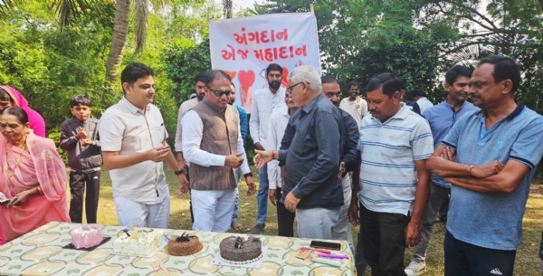 અમલેશ્વરના સરપંચે પરિવાર સાથે અંગદાનની જાહેરાત કરી તેનું સપનું પૂરું કર્યું અમલેશ્વરના સરપંચે પરિવાર સાથે અંગદાનની જાહેરાત કરી તેનું સપનું પૂરું કર્યું