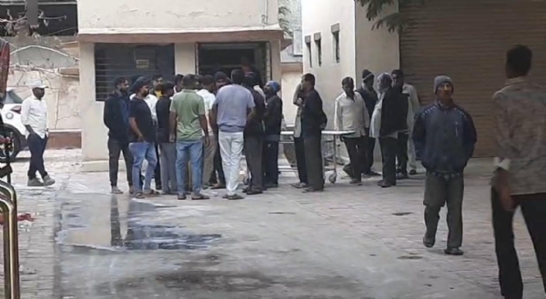 બગસરામાં રહસ્યમય મોત: એસટી બસ સ્ટેન્ડ પાસે અમરપરા વિસ્તારમાં 30 વર્ષીય યુવકનો મૃતદેહ મળી આવતા ચકચાર બગસરામાં રહસ્યમય મોત: એસટી બસ સ્ટેન્ડ પાસે અમરપરા વિસ્તારમાં 30 વર્ષીય યુવકનો મૃતદેહ મળી આવતા ચકચાર