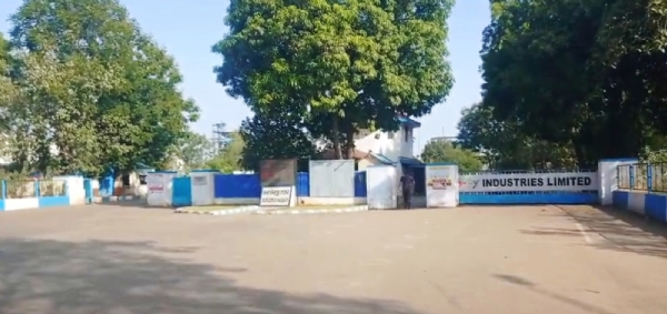 વાલિયા પોલીસે ગોદરેજ કંપનીના આયાતી કેમિકલની ઉઠાંતરી કરતા બે તસ્કરોને ઝડપી પાડ્યા વાલિયા પોલીસે ગોદરેજ કંપનીના આયાતી કેમિકલની ઉઠાંતરી કરતા બે તસ્કરોને ઝડપી પાડ્યા