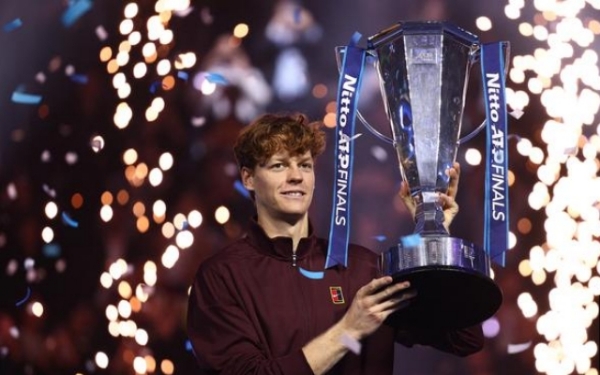 એટીપી ફાઇનલ્સ ખિતાબ સાથે જૈનિક સિનર એટીપી ફાઇનલ્સ ખિતાબ સાથે જૈનિક સિનર