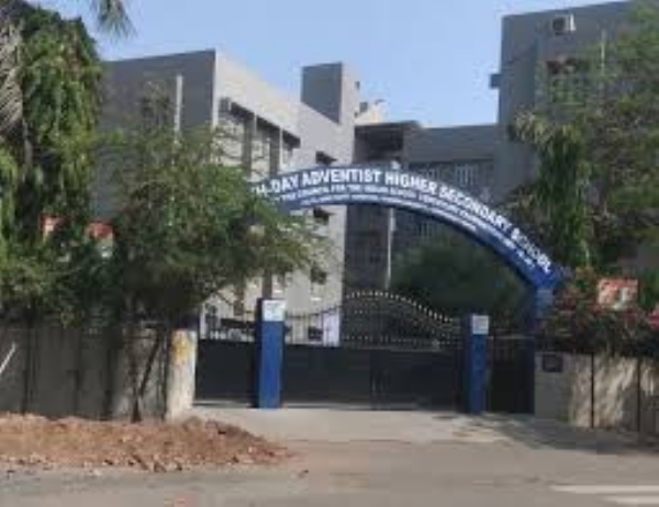 Seventh Day School claims to be accredited, parents demand proof