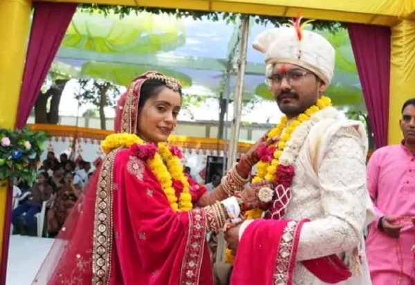 કલ્યાણા ગામે ધાન્ધાર સત્યાવીસ બ્રહ્મભટ્ટ (બારોટ) સમાજના ત્રીજા સમૂહ લગ્નોત્સવનું ભવ્ય આયોજન કલ્યાણા ગામે ધાન્ધાર સત્યાવીસ બ્રહ્મભટ્ટ (બારોટ) સમાજના ત્રીજા સમૂહ લગ્નોત્સવનું ભવ્ય આયોજન