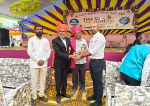 કલ્યાણા ગામે ધાન્ધાર સત્યાવીસ બ્રહ્મભટ્ટ (બારોટ) સમાજના ત્રીજા સમૂહ લગ્નોત્સવનું ભવ્ય આયોજન કલ્યાણા ગામે ધાન્ધાર સત્યાવીસ બ્રહ્મભટ્ટ (બારોટ) સમાજના ત્રીજા સમૂહ લગ્નોત્સવનું ભવ્ય આયોજન