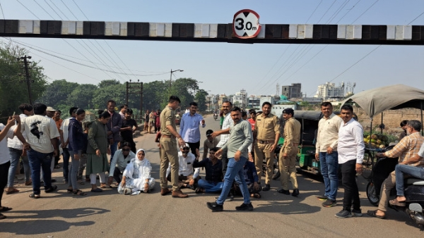 કોંગ્રેસના દેખાવો અને વિરોધ કોંગ્રેસના દેખાવો અને વિરોધ