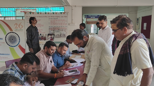 Ambaji panthak ma blo ne samay vadharva mang Ambaji panthak ma blo ne samay vadharva mang