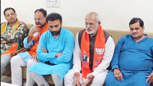 ભરૂચ ભાજપા પ્રમુખે ખેડૂતોને થયેલ નુકસાનીનું વળતર વહેલી તકે મળે તે માટે પત્રકાર પરિષદ યોજી ભરૂચ ભાજપા પ્રમુખે ખેડૂતોને થયેલ નુકસાનીનું વળતર વહેલી તકે મળે તે માટે પત્રકાર પરિષદ યોજી