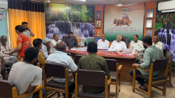 કુછડી ટોલનાકા દ્વારા લોકલ પાસ સિસ્ટમ બંધ કરાતા રજુઆત. કુછડી ટોલનાકા દ્વારા લોકલ પાસ સિસ્ટમ બંધ કરાતા રજુઆત.