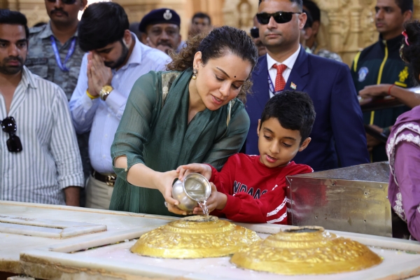 સોમનાથ મહાદેવના દર્શને