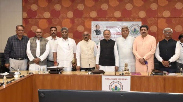 ગાંધીનગર ખાતે બેઠક યોજાઈ ગાંધીનગર ખાતે બેઠક યોજાઈ