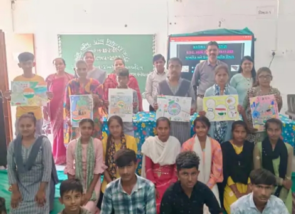 સરસ્વતીના વાયડ સ્થિત એમ.એમ. પટેલ વિદ્યાલયમાં ‘વિકસિત ગુજરાત 2047’ થીમ હેઠળ કલાઉત્સવનું આયોજન કરવામાં આવ્યું