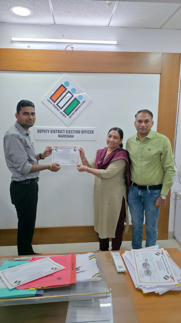 મતદારયાદી સુધારણા અભિયાનમાં શ્રેષ્ઠ કામગીરી: બે BLOને પ્રશસ્તિપત્ર સાથે સન્માન