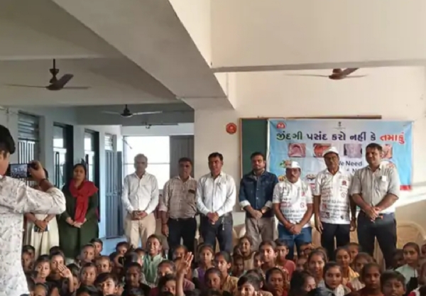 વાયડ પ્રાથમિક શાળામાં વ્યસનમુક્તિ જાગૃતિ કાર્યક્રમ વાયડ પ્રાથમિક શાળામાં વ્યસનમુક્તિ જાગૃતિ કાર્યક્રમ