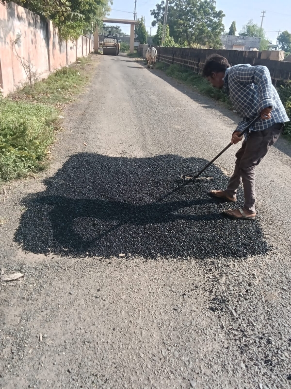 પોરબંદર ગ્રામ્યના પાલખડા–ખોડિયાર મંદિર વિસાવાડા રોડનું સમારકામ કરાયું.