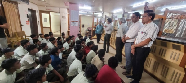 વિદ્યાર્થીઓમાં નાણાકીય જાગૃતિનો સકારાત્મક પ્રયાસ — ઊંઝા બેંક મુલાકા