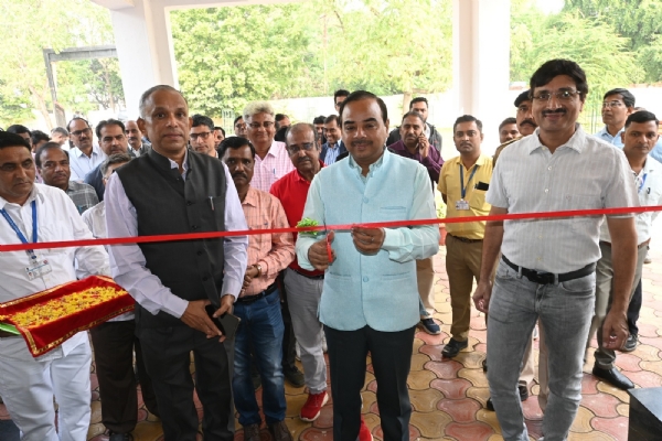 પુનર્નિર્મિત કમ્યુનિટી હોલનું ભવ્ય ઉદ્ઘાટન